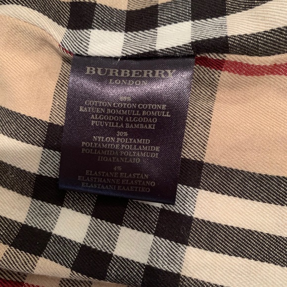 BURBERRY SPRING/FALL SWEATER COAT - Picture 3 of 7